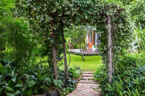 Hostal African Vineyard Guesthouse