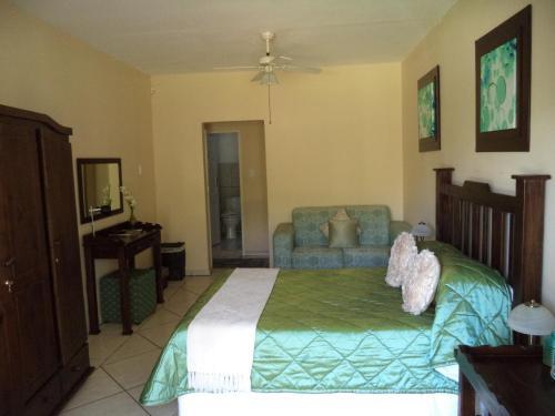 Hostal Heatherdale Guesthouse & Shuttle Services