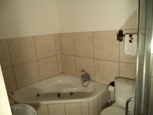 Hostal Heatherdale Guesthouse & Shuttle Services