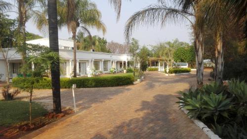 Hostal Heatherdale Guesthouse & Shuttle Services