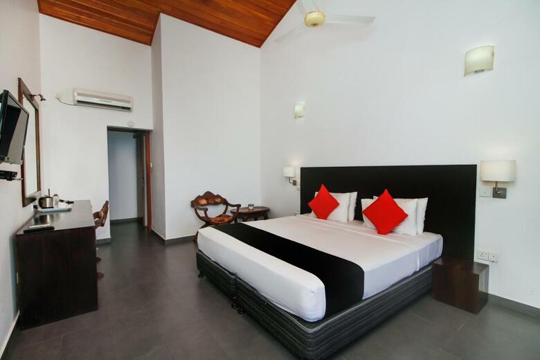 Hotel Kalla Bongo Lake Resort