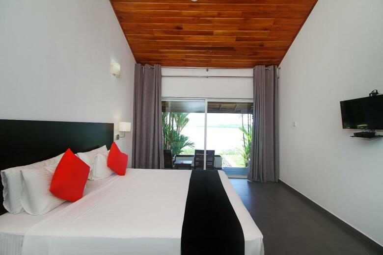 Hotel Kalla Bongo Lake Resort
