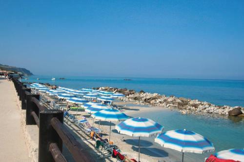Hotel Villaggio Torre Ruffa Robinson