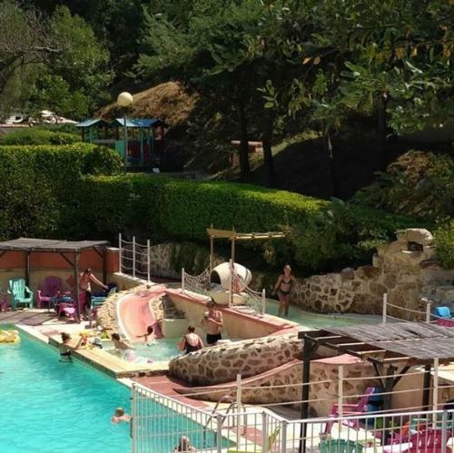Camping Les Roches