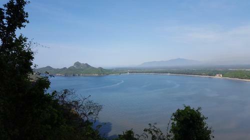 Hotel Prachuap Garden View Resort