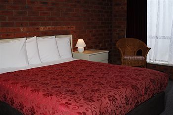 Melton Motor Inn And Apartments