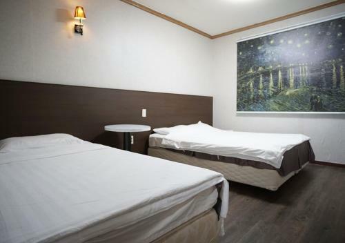 Apple Hotel