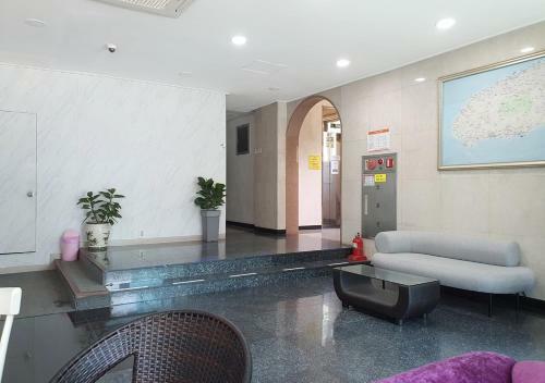 Apple Hotel
