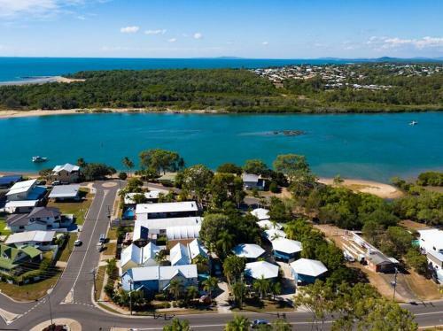 Boyne Island Motel And Villas