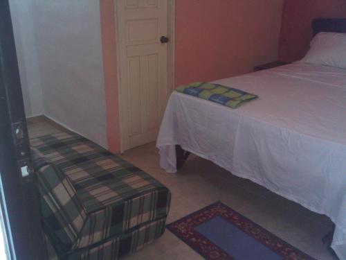 Bed & Breakfast Hostal Elia Victoria