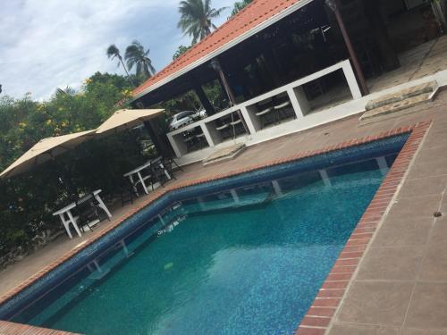 Bed & Breakfast Hostal Elia Victoria