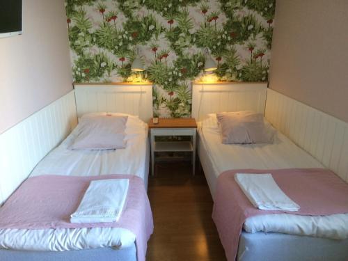 Hostal Hotell Paradis