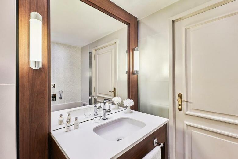 Hotel Majestic Barriere