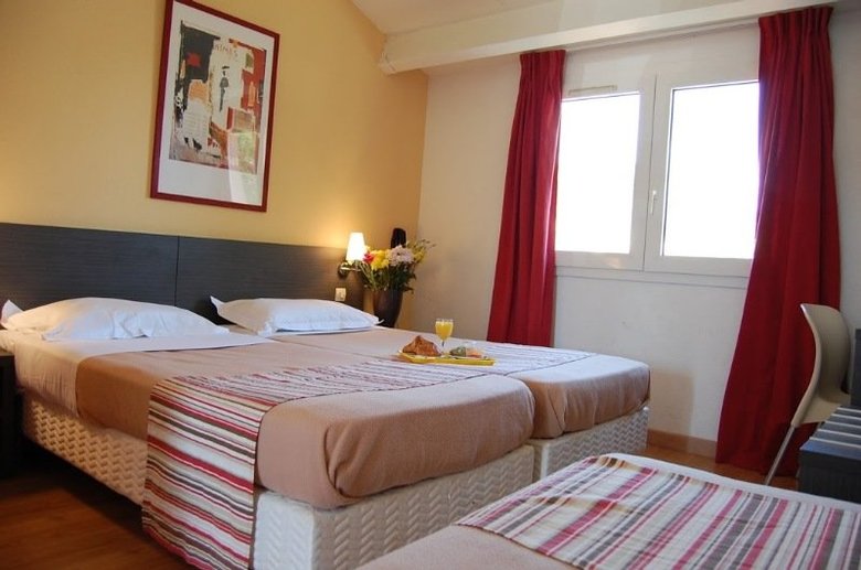 Royal Hotel