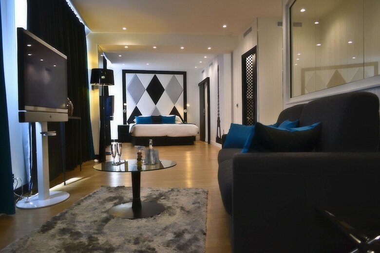 Hotel L'empire Paris
