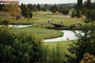 Latitudes Hotel Golf De Seilh (.)