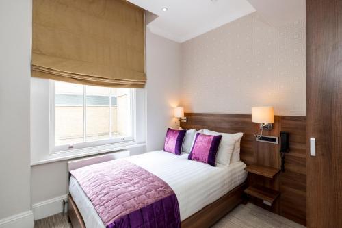 Hotel London House
