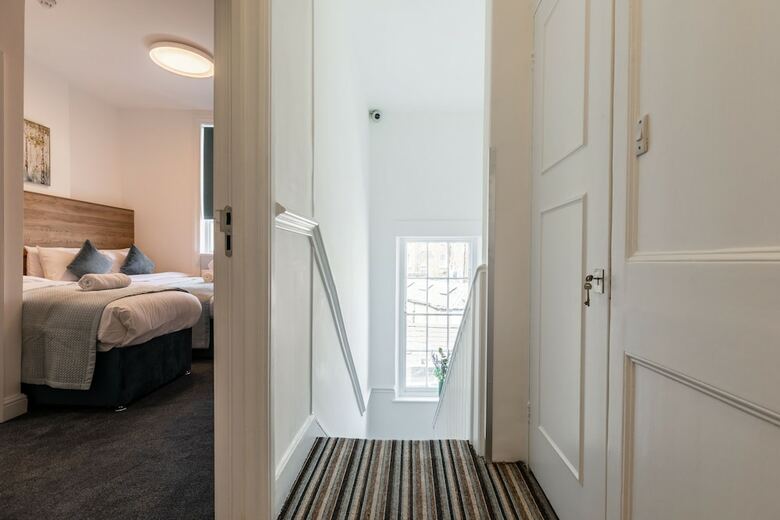Griffin House Hotel