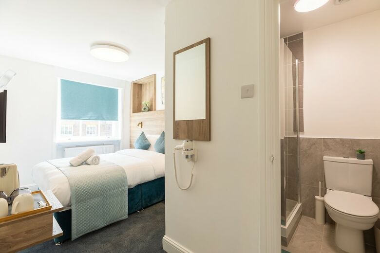 Griffin House Hotel