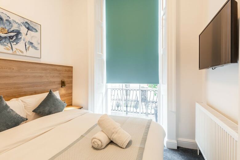 Griffin House Hotel