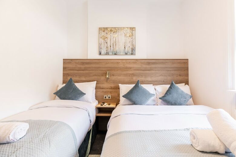 Griffin House Hotel