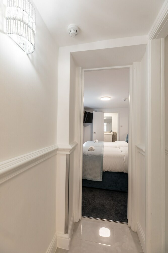 Griffin House Hotel