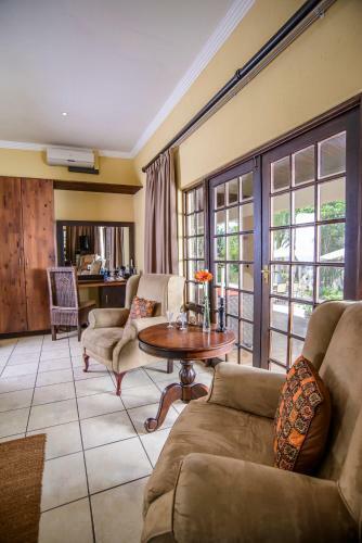 Hostal Abangane Guest Lodge