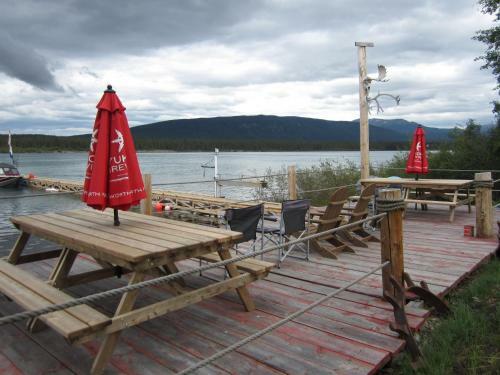 Hotel Six Mile River Resort