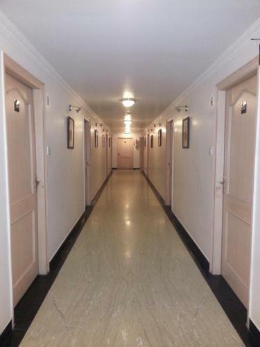 Hotel Sarthak
