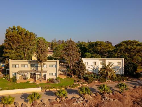 Kibbutz Mizra Country Lodging