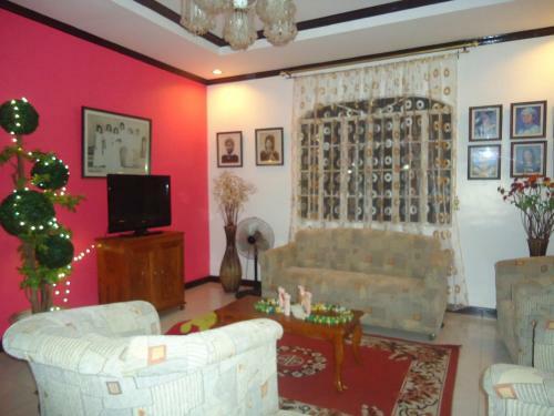 Donsol Aguluz Homestay