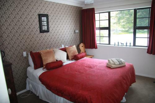 Castle Hill Lodge Bed And Breakfast