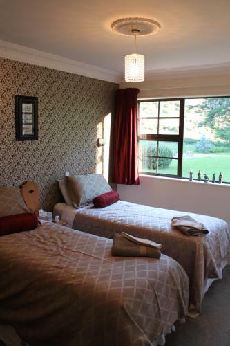 Castle Hill Lodge Bed And Breakfast