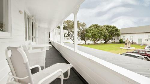 Hananui Lodge And Apartments