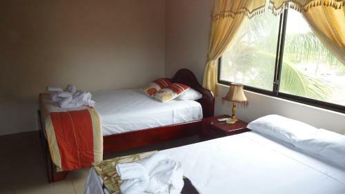 Hostal Casa Los Delfines