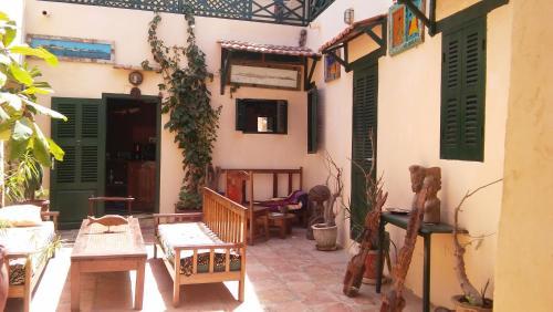 Hostal Maison Augustin Ly