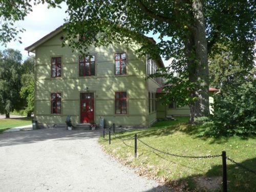 Albergue Ronneby Brunnspark Vandrarhem Och B&B