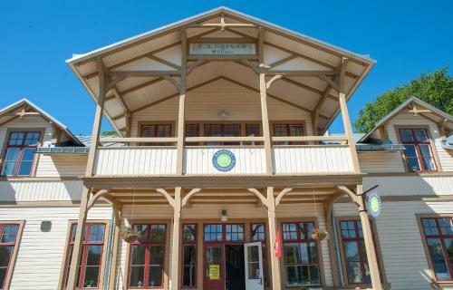 Albergue Ronneby Brunnspark Vandrarhem Och B&B