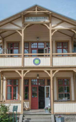 Albergue Ronneby Brunnspark Vandrarhem Och B&B