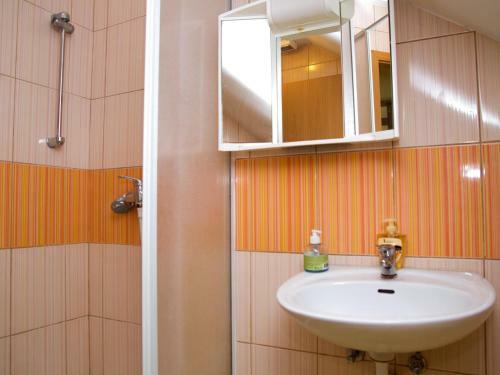 Hostal Guest House Pri Treh Lipah