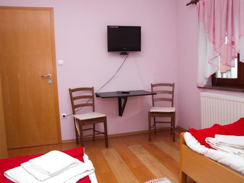 Hostal Guest House Pri Treh Lipah