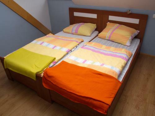 Hostal Guest House Pri Treh Lipah