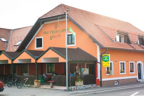 Hostal Guest House Pri Treh Lipah
