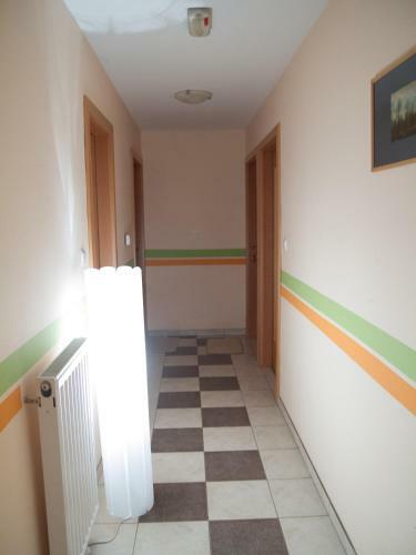 Hostal Guest House Pri Treh Lipah