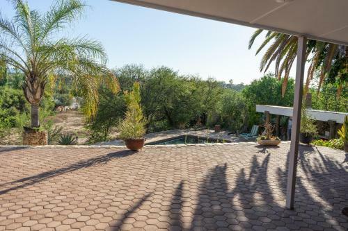 Hostal Aloe Manor