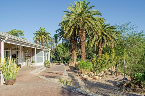 Hostal Aloe Manor