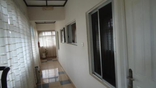 Wadoma Royale Hotel