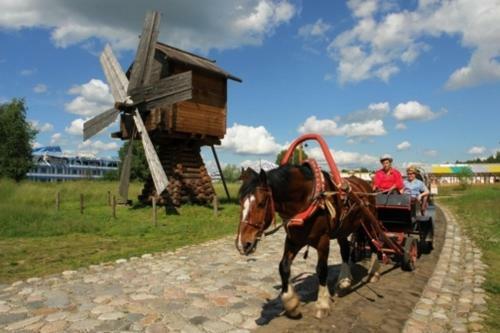 Mandrogi Hotel