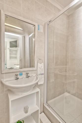 Hostal Mermaid Guest House
