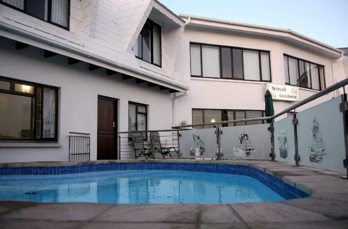 Hostal Mermaid Guest House